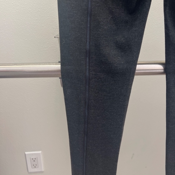 BCBG Maxazaria Leggings Pants Kimana M NWT - Picture 2 of 5